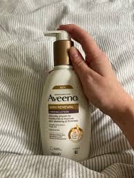 Aveeno Skin Renewal Firming Lotion (300ml)